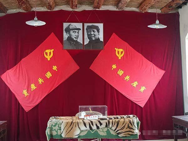 1763707699176069.jpg 102702.jpg